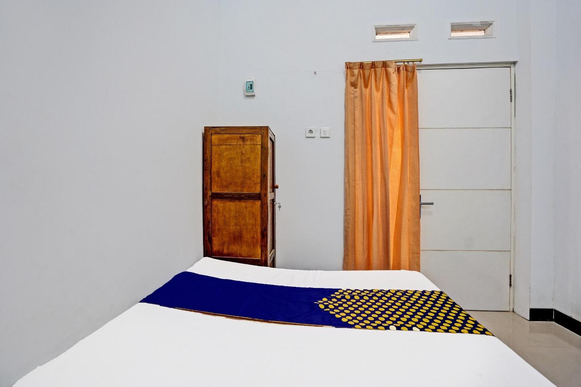 Oyo Life 91866 Paradise Ok Kost Syariah Mojokerto Dış mekan fotoğraf