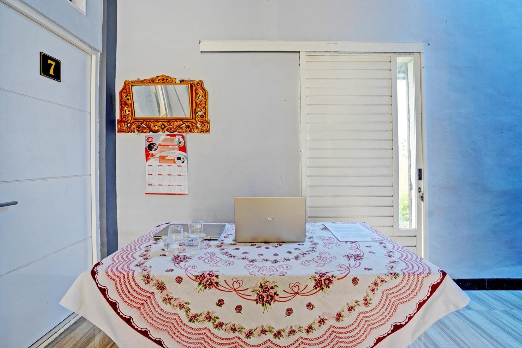 Oyo Life 91866 Paradise Ok Kost Syariah Mojokerto Dış mekan fotoğraf