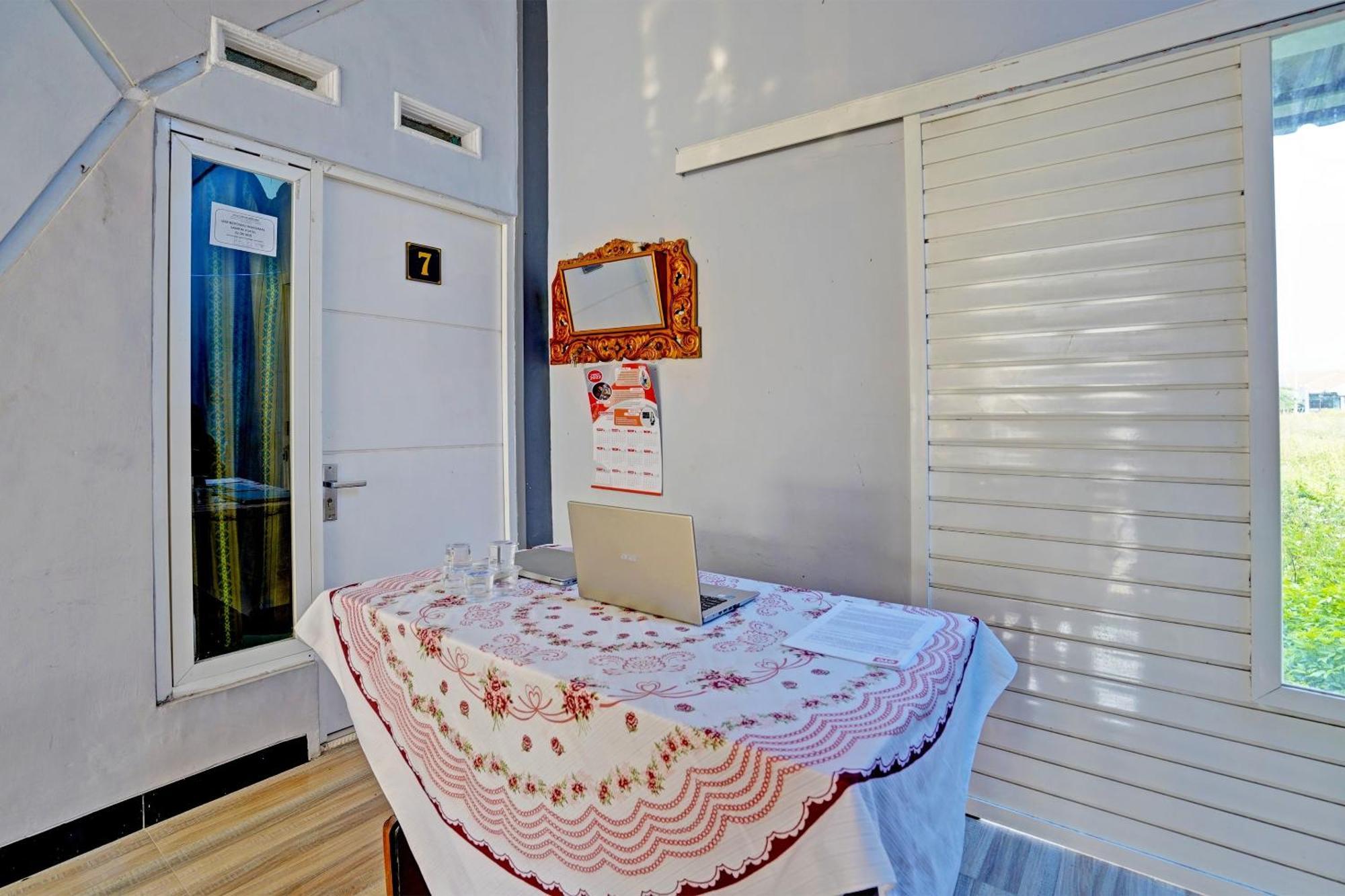 Oyo Life 91866 Paradise Ok Kost Syariah Mojokerto Dış mekan fotoğraf